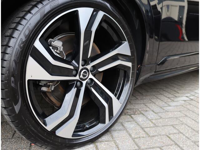 Volvo XC90 T8 AWD Dark | 22" | Luchtvering | H&K | Privacy glas | Geventileerde stoelen