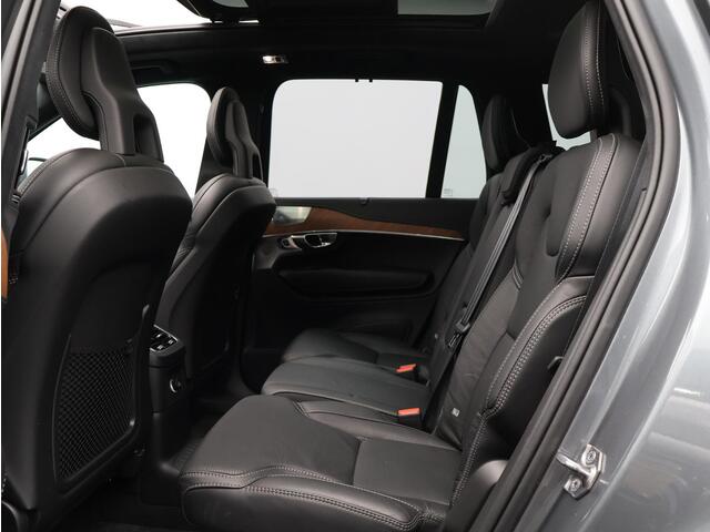 Volvo XC90 T8 AWD Twin Engine Inscription / B&W audio / Trekhaak / Luchtvering / Pano.dak / Head up displ. / Stoel- + stuurwielverwarming / Stoelverkoeling / Stoelmassage / Achterbankverwarming / Elek. verstelbare stoelen / BLIS