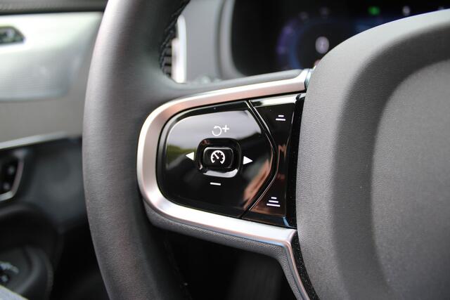 Volvo XC90 2.0 T8 Recharge AWD Ultra Dark | Panoramadak | B&W | Trekhaak | 360 Camera | Massage