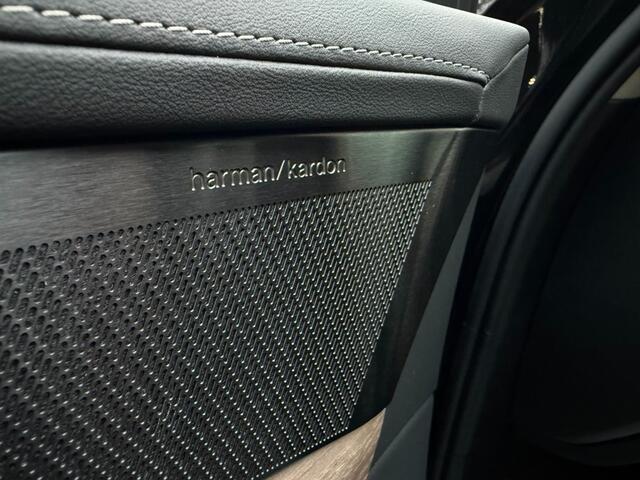 Volvo XC90 T8 Hybride Plus Dark 21 inch 7 Zits All Black 455pk 360 camera