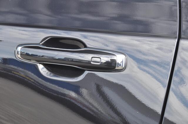 Volvo XC90 T8 455PK Long range Recharge AWD Ultimate Bright Google infotaiment/ Adaptieve cruise control/ Bowers en Wilkins/ Panoramadak/ Luchtvering/ 22" velgen/ BLIS/ Trekhaak/ Stoel en stuurwielverwarming/ Parkeersensoren met 360 Camera/ Elektrische stoelen met g