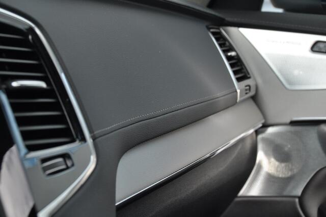 Volvo XC90 T8 455PK Long range Recharge AWD Ultimate Bright Google infotaiment/ Adaptieve cruise control/ Bowers en Wilkins/ Panoramadak/ Luchtvering/ 22" velgen/ BLIS/ Trekhaak/ Stoel en stuurwielverwarming/ Parkeersensoren met 360 Camera/ Elektrische stoelen met g