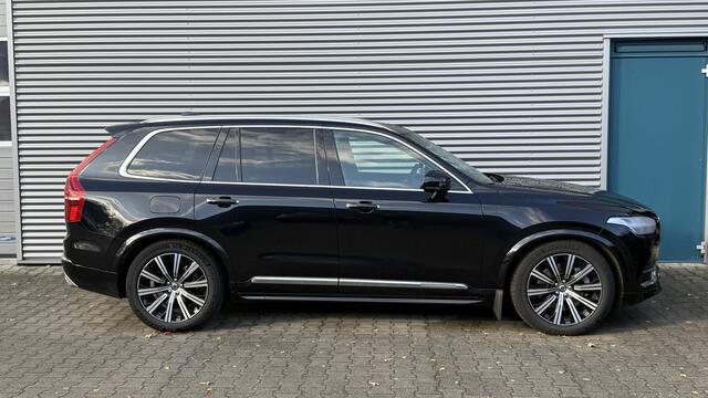 Volvo XC90 2.0 T8 AWD 287kW/390pk Aut8 Twin Engine Inscription 7P LUCHTVERING + PANORAMADAK + HARMAN/KARDON + ADAPT.CRUISE + 360 CAMERA + PILOT ASSIST + STOEL-&STUURVERWARMING + EL.TREKHAAK + HEAD-UP + BLIS + LANE ASSIST + PARKSENSOREN + 20" LM-VELGEN!!