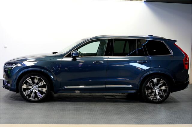 Volvo XC90 2.0 T8 AWD 335kW/455pk Aut8 Recharge Long Range Ultimate Bright LUCHTVERING + PANORAMADAK + HARMAN/KARDON + STOELVERWARMING/-MASSAGE/-VENTILATIE + ADAPT.CRUISE + PILOT ASSIST + BLIS + HEAD-UP + 360 CAMERA + PARKSENSOREN V&A + 21" LM-VELGEN!!