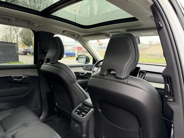 Volvo XC90 2.0 T8 Plug-in hybrid AWD Plus Dark Luchtvering l Trekhaak l Binnenkort beschikbaar