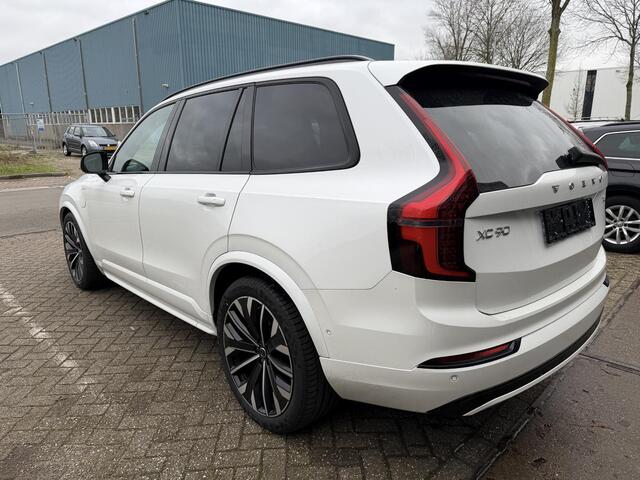 Volvo XC90 2.0 T8 Plug-in hybrid AWD Plus Dark Luchtvering l Trekhaak l Binnenkort beschikbaar