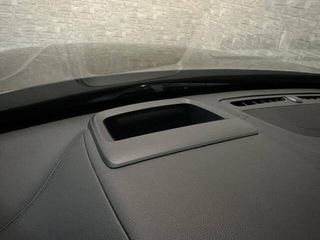 Volvo XC90 T8 AWD R-Design | Pine-Grey! | 360 Camera | ACC | Panorama | Pilot-Assist | Head-Up | Harman-Kardon | Keyless-Entry | 7 Persoons | Trekhaak | 2x Memory | Stoelverwarming V+A | Zwarte-Hemel | Full-LED | Sportstoelen | Stuurverwarming | Standkachel | Black-