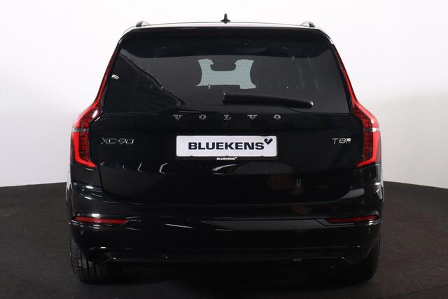 Volvo XC90 T8 Recharge AWD Ultra Dark - Luchtvering - Panorama/schuifdak - IntelliSafe Assist & Surround - 360º Camera - Bowers & Wilkins audio - Verwarmde voorstoelen, stuur & achterbank - Parkeersensoren voor & achter - Elektr. bedienb. voorstoelen met geheugen -