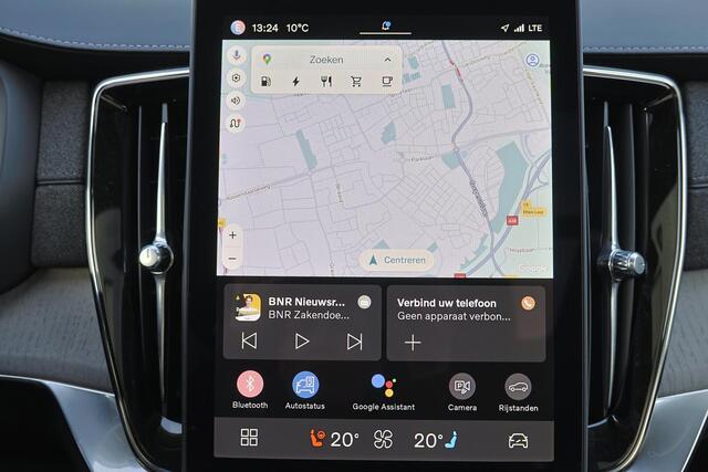 Volvo XC90 T8 Recharge AWD Ultra Dark - Luchtvering - Panorama/schuifdak - IntelliSafe Assist & Surround - 360º Camera - Bowers & Wilkins audio - Verwarmde voorstoelen, stuur & achterbank - Parkeersensoren voor & achter - Elektr. bedienb. voorstoelen met geheugen -