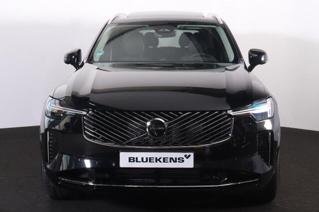 Volvo XC90 T8 Recharge AWD Ultra Dark - Luchtvering - Panorama/schuifdak - IntelliSafe Assist & Surround - 360º Camera - Bowers & Wilkins audio - Verwarmde voorstoelen, stuur & achterbank - Parkeersensoren voor & achter - Elektr. bedienb. voorstoelen met geheugen -
