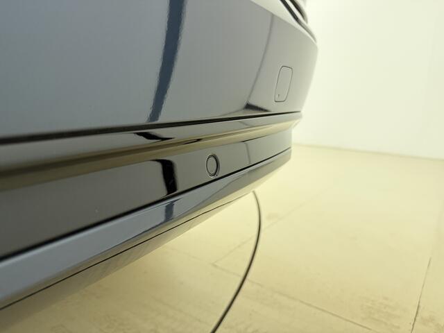 Volvo XC90 T8 390pk AWD R-Design / Harman en Kardon audio / Panorama dak / 360 graden camera / BLIS / Keyless entry /