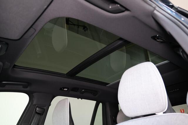 Volvo XC90 T8 Recharge AWD Ultra Bright - Luchtvering - Panorama/schuifdak - IntelliSafe Assist & Surround - 360º Camera - Bowers & Wilkins audio - Adaptieve LED koplampen - Verwarmde voorstoelen, stuur & achterbank - Parkeersensoren voor & achter - Elektr. bedienb.