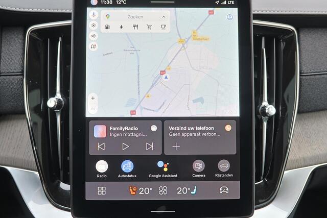 Volvo XC90 T8 Recharge AWD Ultra Dark - Luchtvering - Panorama/schuifdak - IntelliSafe Assist & Surround - 360º Camera - Bowers & Wilkins audio - Verwarmde voorstoelen, stuur & achterbank - Parkeersensoren voor & achter - Elektr. bedienb. voorstoelen met geheugen -