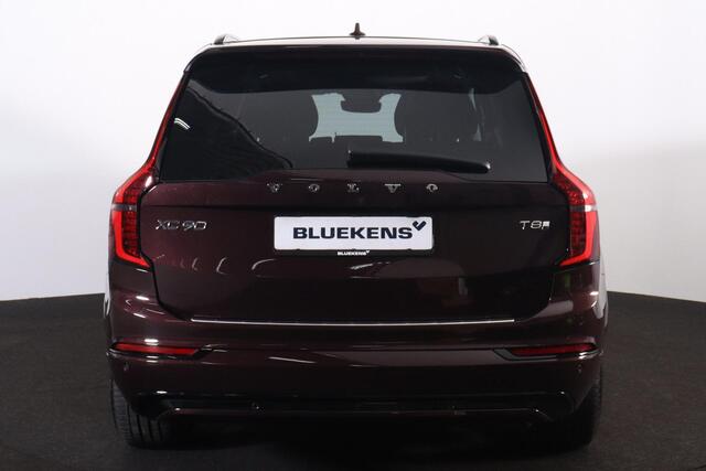 Volvo XC90 T8 Recharge AWD Ultra Dark - Luchtvering - Panorama/schuifdak - IntelliSafe Assist & Surround - 360º Camera - Bowers & Wilkins audio - Verwarmde voorstoelen, stuur & achterbank - Parkeersensoren voor & achter - Elektr. bedienb. voorstoelen met geheugen - 