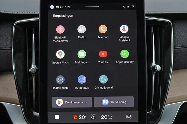 Volvo XC90 T8 Recharge AWD Plus Bright - Panorama/schuifdak - IntelliSafe Assist & Surround - 360º Camera - Harman/Kardon audio - Adaptieve LED koplampen - Vrwarmde voorstoelen, stuur & achterbank - Parkeersensoren voor & achter - Elektr. bedienb. voorstoelen met ge