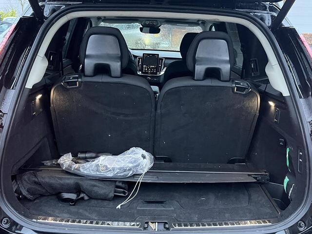 Volvo XC90 2.0 T8 Recharge AWD Ultra Dark 7-Persoons | Luchtvering | Vol Opties | Head-Up | Winterpakket | Harman & Kardon | Panoramadak | Memory Stoelen | Matrix-LED | 360 Camera | Rijklaar met Volledige Volvo Fabrieksgarantie