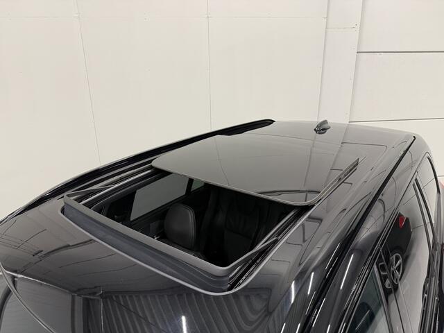 Volvo XC90 T8 Recharge AWD R-Design PANO/B&W/LUCHTVERING/HEAD-UP/360CAMERA/MASSAGE+VENTILATIE/22"LMV/DONKERE-HEMEL/BLACK ALL BLACK EDITION/VOLLEDIGE VOLVO DEALER HISTORIE