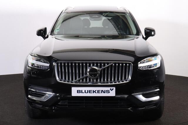 Volvo XC90 T8 Recharge AWD Ultimate Bright - Panorama/schuifdak - IntelliSafe Assist & Surround - 360º Camera - Harman/Kardon audio - Adaptieve LED koplampen - Verwarmde voorstoelen, stuur & achterbank - Parkeersensoren voor & achter - Elektr. bedienb. voorstoelen m