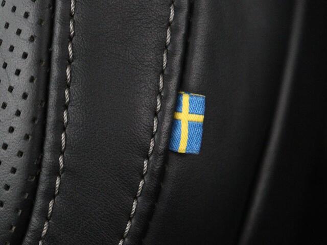 Volvo XC90 2.0 T8 AWD R-Design | Panoramadak | Stoelventilatie | Head-Up | Massage | 360 Camera | Leder | Adaptive cruise | Carplay | Harman/Kardon | Achterbankverwarming | Navigatie | PHEV | Plug In