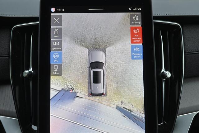 Volvo XC90 T8 Recharge AWD Ultra Dark - Luchtvering - Panorama/schuifdak - IntelliSafe Assist & Surround - 360º Camera - Bowers & Wilkins audio - Adaptieve LED koplampen - Verwarmde voorstoelen, stuur & achterbank - Parkeersensoren voor & achter - Elektr. bedienb. v