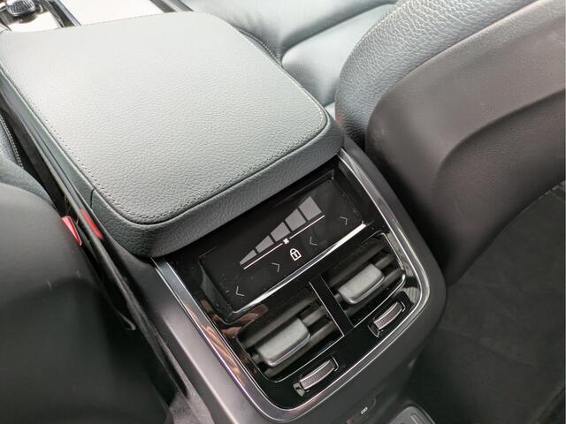 Volvo XC90 2.0 T8 Recharge AWD Inscription Expression / Trekhaak Elektrisch Wegklapbaar / Stoel en Stuurverwarming /