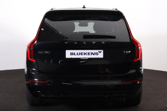 Volvo XC90 T8 Recharge AWD Ultra Dark - Luchtvering - Panorama/schuifdak - IntelliSafe Assist & Surround - 360º Camera - Bowers & Wilkins audio - Adaptieve LED koplampen - Verwarmde voorstoelen, stuur & achterbank - Parkeersensoren voor & achter - Elektr. bedienb. v