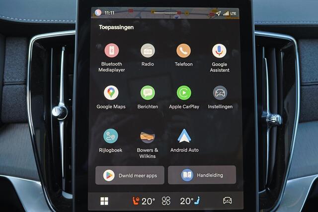 Volvo XC90 T8 Recharge AWD Ultra Dark - Luchtvering - Panorama/schuifdak - IntelliSafe Assist & Surround - 360º Camera - Bowers & Wilkins audio - Adaptieve LED koplampen - Verwarmde voorstoelen, stuur & achterbank - Parkeersensoren voor & achter - Elektr. bedienb. v