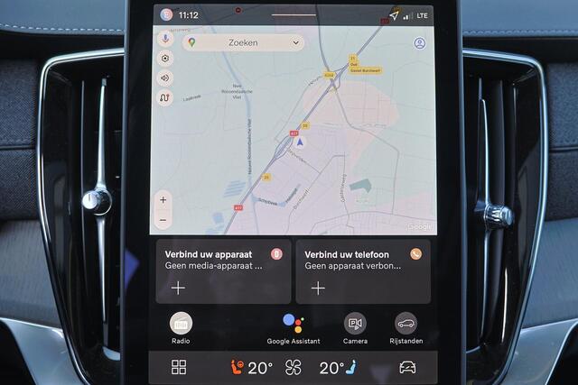 Volvo XC90 T8 Recharge AWD Ultra Dark - Luchtvering - Panorama/schuifdak - IntelliSafe Assist & Surround - 360º Camera - Bowers & Wilkins audio - Adaptieve LED koplampen - Verwarmde voorstoelen, stuur & achterbank - Parkeersensoren voor & achter - Elektr. bedienb. v