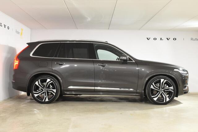 Volvo XC90 T8 455PK Recharge AWD Ultimate Bright / Luchtvering / Bowers & Wilkins / Schuif-kanteldak / 360 Camera / Head Up Display / Nappaleder met ventilatie / Massagefunctie / Gelamineerde zijruiten / 22'' Velgen / Trekhaak / Stoelverwarming / Stuurverwarming