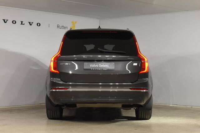 Volvo XC90 T8 455PK Recharge AWD Ultimate Bright / Luchtvering / Bowers & Wilkins / Schuif-kanteldak / 360 Camera / Head Up Display / Nappaleder met ventilatie / Massagefunctie / Gelamineerde zijruiten / 22'' Velgen / Trekhaak / Stoelverwarming / Stuurverwarming