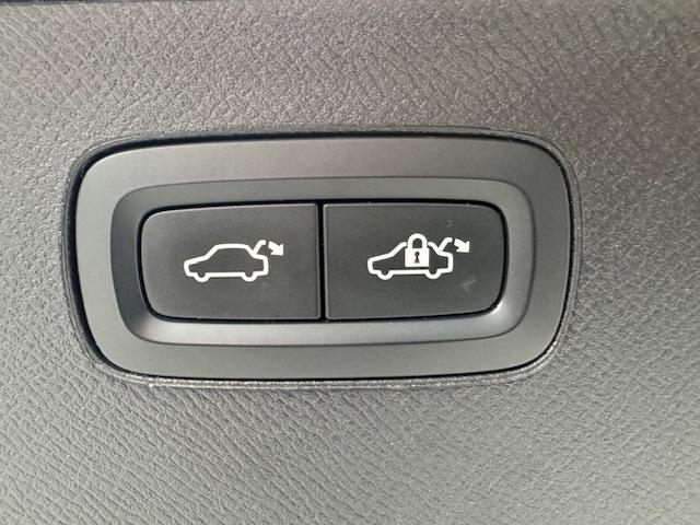 Volvo XC90 2.0 T8 Recharge AWD R-Design NL Auto Luchtvering, 22", Panoramadak, 360 Camera, enz