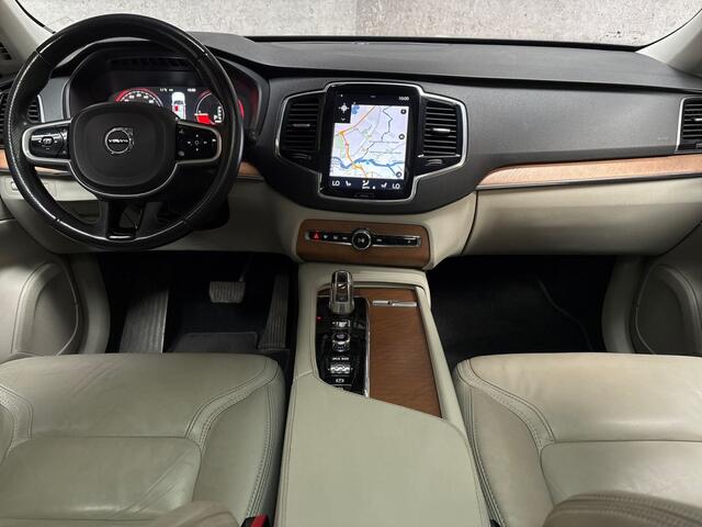 Volvo XC90 2.0 T8 Twin Engine AWD Inscription 7 Persoons 408Pk Automaat (PANORAMADAK, APPLE CARPLAY, MEMORY SEATS, LEDER, STOELVERWARMING, ELEK ACHTERKLEP, GETINT GLAS, CAMERA, NIEUWSTAAT)