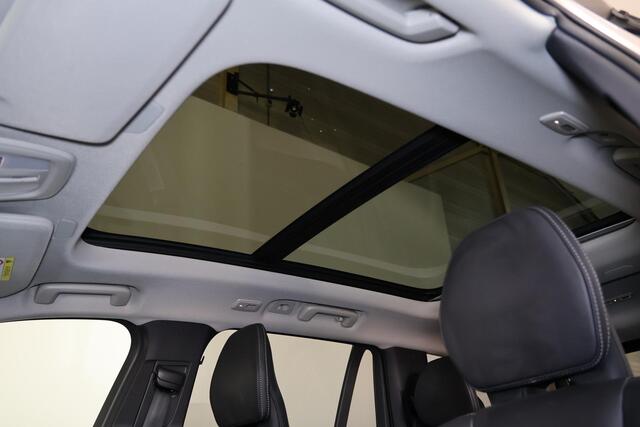 Volvo XC90 T8 Recharge AWD Plus Dark - Luchtvering - Panorama/schuifdak - IntelliSafe Assist & Surround - 360º Camera - Bowers & Wilkins audio - Adaptieve LED koplampen - Verwarmde voorstoelen, stuur & achterbank - Parkeersensoren voor & achter - Elektr. bedienb. vo