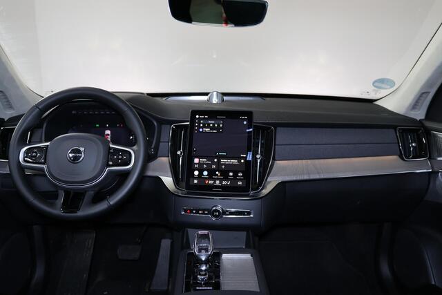 Volvo XC90 T8 Recharge AWD Ultra Dark - Luchtvering - Panorama/schuifdak - IntelliSafe Assist & Surround - 360º Camera - Bowers & Wilkins audio - Adaptieve LED koplampen - Verwarmde voorstoelen, stuur & achterbank - Parkeersensoren voor & achter - Elektr. bedienb. v