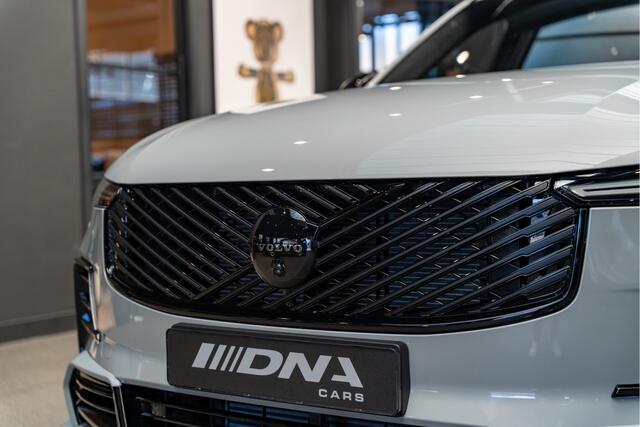 Volvo XC90 T8 Plug-in hybrid AWD Ultra Black Edition 2.0 T8 hybrid AWD HEICO FULL