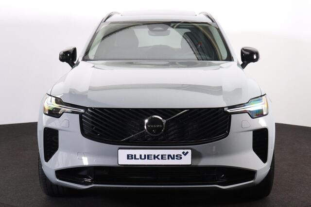 Volvo XC90 T8 Recharge AWD Ultra Dark - Luchtvering - Panorama/schuifdak - IntelliSafe Assist & Surround - 360º Camera - Harman/Kardon audio - Adaptieve LED koplampen - Verwarmde voorstoelen, stuur & achterbank - Parkeersensoren voor & achter - Elektr. bedienb. voor