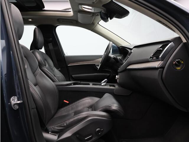 Volvo XC90 2.0 T8 Recharge AWD Ultimate Bright / Head-Up display / Pano. dak / Stoelventilatie / Stoel massage / Stuurwiel-, stoel- & achterbankverwarming / Elektr. stoelverstelling / Harman Kardon Audio / BLIS