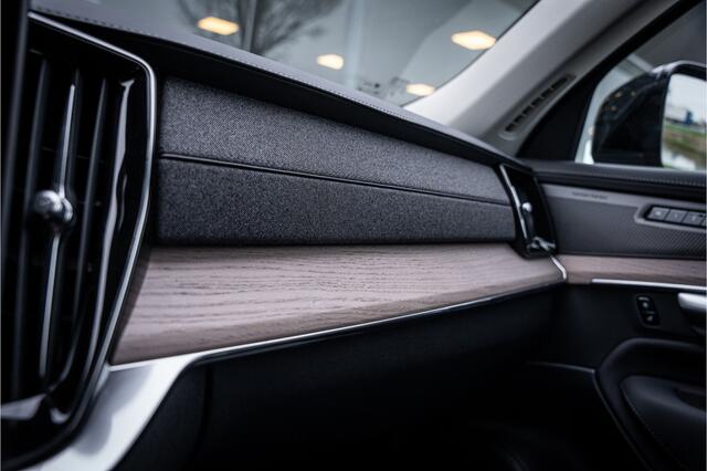Volvo XC90 2.0 T8 Plug-in hybrid AWD Plus Dark ** Panodak ** Harman/Kardon ** HUD
