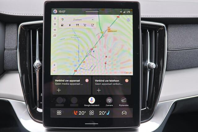 Volvo XC90 T8 Recharge AWD Ultra Dark Exec. Ed. - Luchtvering - Panorama/schuifdak - IntelliSafe Assist & Surround - 360º Camera - Bowers & Wilkins audio - Adaptieve LED koplampen - Verwarmde voorstoelen, stuur & achterbank - Parkeersensoren voor & achter - Elektr.
