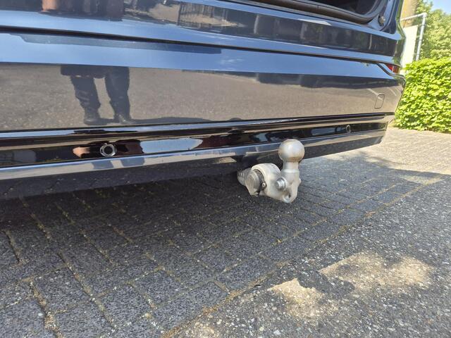 Volvo XC90 2.0 T8 Plug-in hybrid AWD Ultra Dark Trekhaak/Luchtvering/Massage/B&W/Black ed. etc.
