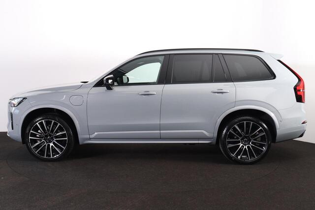 Volvo XC90 T8 Recharge AWD Ultra Black Ed. Exec. - Luchtvering - Panorama/schuifdak - IntelliSafe Assist & Surround - 360º Camera - Bowers & Wilkins audio - Adaptieve LED koplampen - Verwarmde voorstoelen, stuur & achterbank - Parkeersensoren voor & achter - Elektr.