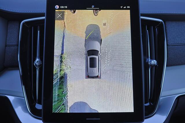 Volvo XC90 T8 Recharge AWD Ultra Black Ed. Exec. - Luchtvering - Panorama/schuifdak - IntelliSafe Assist & Surround - 360º Camera - Bowers & Wilkins audio - Adaptieve LED koplampen - Verwarmde voorstoelen, stuur & achterbank - Parkeersensoren voor & achter - Elektr.