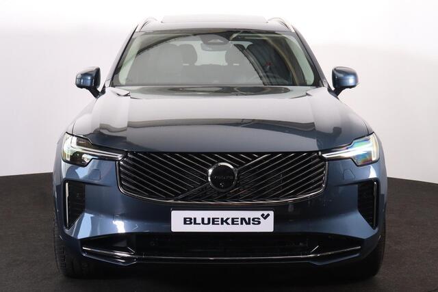 Volvo XC90 T8 Recharge AWD Ultra Bright - Luchtvering - Panorama/schuifdak - IntelliSafe Assist & Surround - 360º Camera - Bowers & Wilkins audio - Adaptieve LED koplampen - Verwarmde voorstoelen, stuur & achterbank - Parkeersensoren voor & achter - Elektr. bedienb.