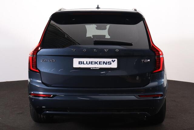 Volvo XC90 T8 Recharge AWD Ultra Dark Exec. Ed. - Luchtvering - Panorama/schuifdak - IntelliSafe Assist & Surround - 360º Camera - Bowers & Wilkins audio - Adaptieve LED koplampen - Verwarmde voorstoelen, stuur & achterbank - Parkeersensoren voor & achter - Elektr.