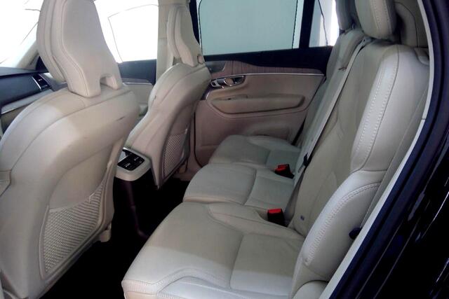 Volvo XC90 2.0 T8 AWD 335kW/455pk Aut8 Recharge Long Range Ultimate Bright 7P LUCHTVERING + BOWERS&WILKINS + PANORAMADAK + STOEL-&STUURVERWARMING + STOELMASSAGE + ADAPT.CRUISE + PILOT ASSIST + BLIS + GOOGLE DASH&SERVICES + 360 CAMERA + PARKSENSOREN + 22" LM-VELGEN!!
