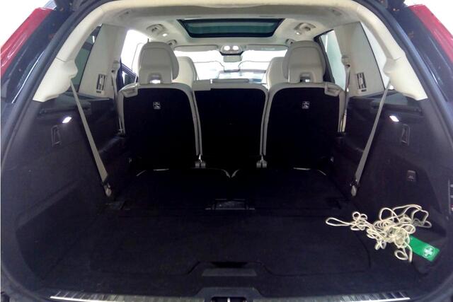 Volvo XC90 2.0 T8 AWD 335kW/455pk Aut8 Recharge Long Range Ultimate Bright 7P LUCHTVERING + BOWERS&WILKINS + PANORAMADAK + STOEL-&STUURVERWARMING + STOELMASSAGE + ADAPT.CRUISE + PILOT ASSIST + BLIS + GOOGLE DASH&SERVICES + 360 CAMERA + PARKSENSOREN + 22" LM-VELGEN!!