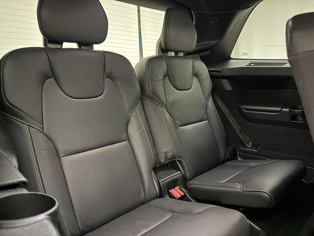 Volvo XC90 T8 455pk AWD Ultimate Dark / 22'' Everlast Velgen / Bowers&Wilkins / Luchtvering / Trekhaak / Full-LED / Black Pack / Sportleder / Panoramadak / Stoel + Stuurw. Verwarming /