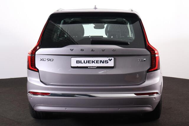 Volvo XC90 T8 Recharge AWD Ultra Bright - Luchtvering - Panorama/schuifdak - IntelliSafe Assist & Surround - 360º Camera - Bowers & Wilkins audio - Adaptieve LED koplampen - Verwarmde voorstoelen, stuur & achterbank - Parkeersensoren voor & achter - Elektr. bedienb.