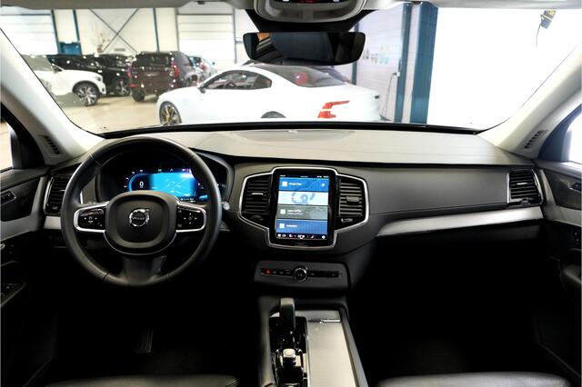 Volvo XC90 2.0 T8 AWD 335kW/456pk Aut8 Recharge Plus Dark HARMAN/KARDON + EL.TREKHAAK + PD-GLASS + BLIS + LEDER + SPORTSTOELEN + STOELVERWARMING V&A + STUURVERWARMING + CAMERA + KEYLESS ENTRY&GO + ADAPT.CRUISE + PILOT ASSIST + PARKSENSOREN + 20" LM-VELGEN!!