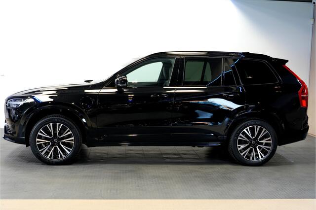 Volvo XC90 2.0 T8 AWD 335kW/456pk Aut8 Recharge Plus Dark HARMAN/KARDON + EL.TREKHAAK + PD-GLASS + BLIS + LEDER + SPORTSTOELEN + STOELVERWARMING V&A + STUURVERWARMING + CAMERA + KEYLESS ENTRY&GO + ADAPT.CRUISE + PILOT ASSIST + PARKSENSOREN + 20" LM-VELGEN!!